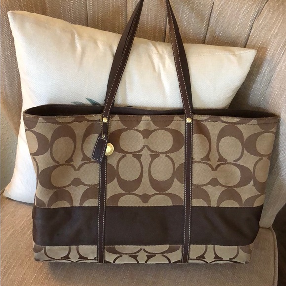 Coach Handbags - Coach Tote Bag